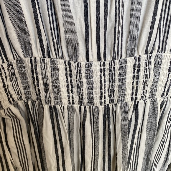 American Eagle Jump Suit - Picture 7 of 7